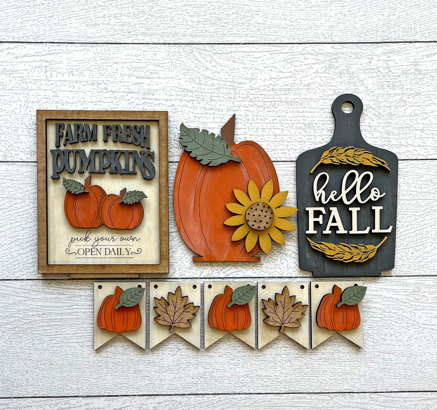 Interchangeable Bench- Hello Fall HSH01143