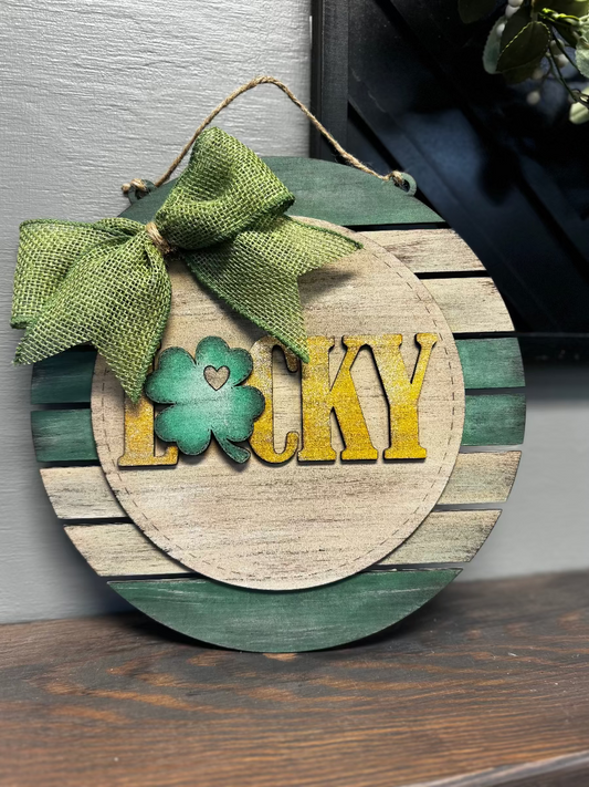Lucky Pallet Door Hanger 12"