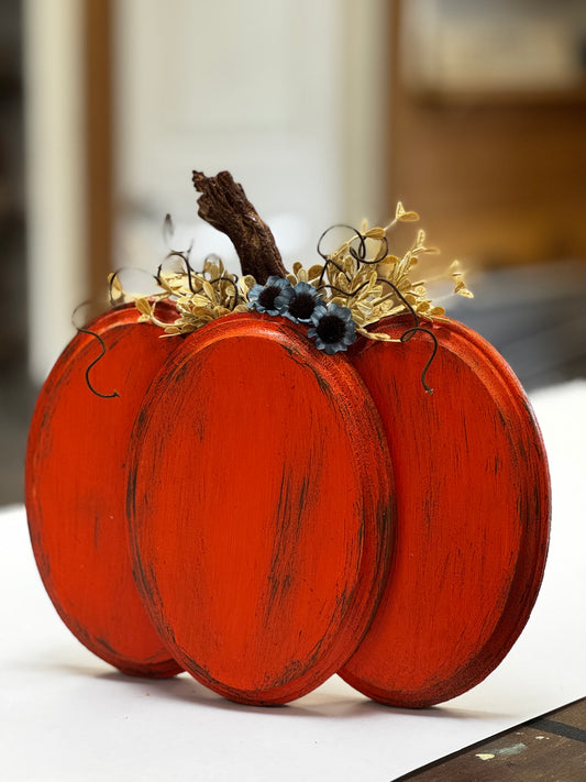 Rustic Wood Pumpkin- Saturday, October 10 @ 1PM