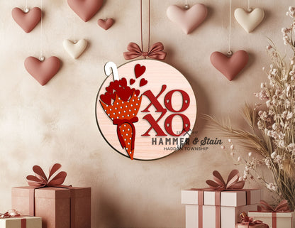 XOXO hugs and kisses door hanger at Hammer and Stain Haddon 