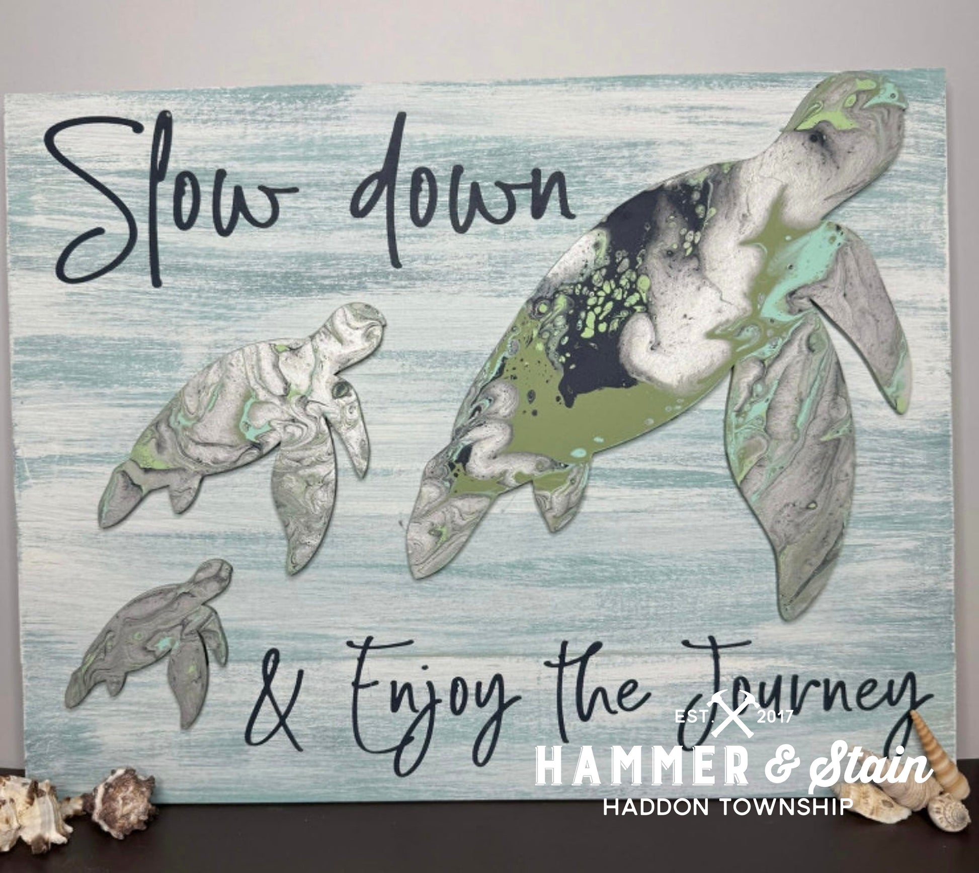 Paint Pour Sea Turtles design