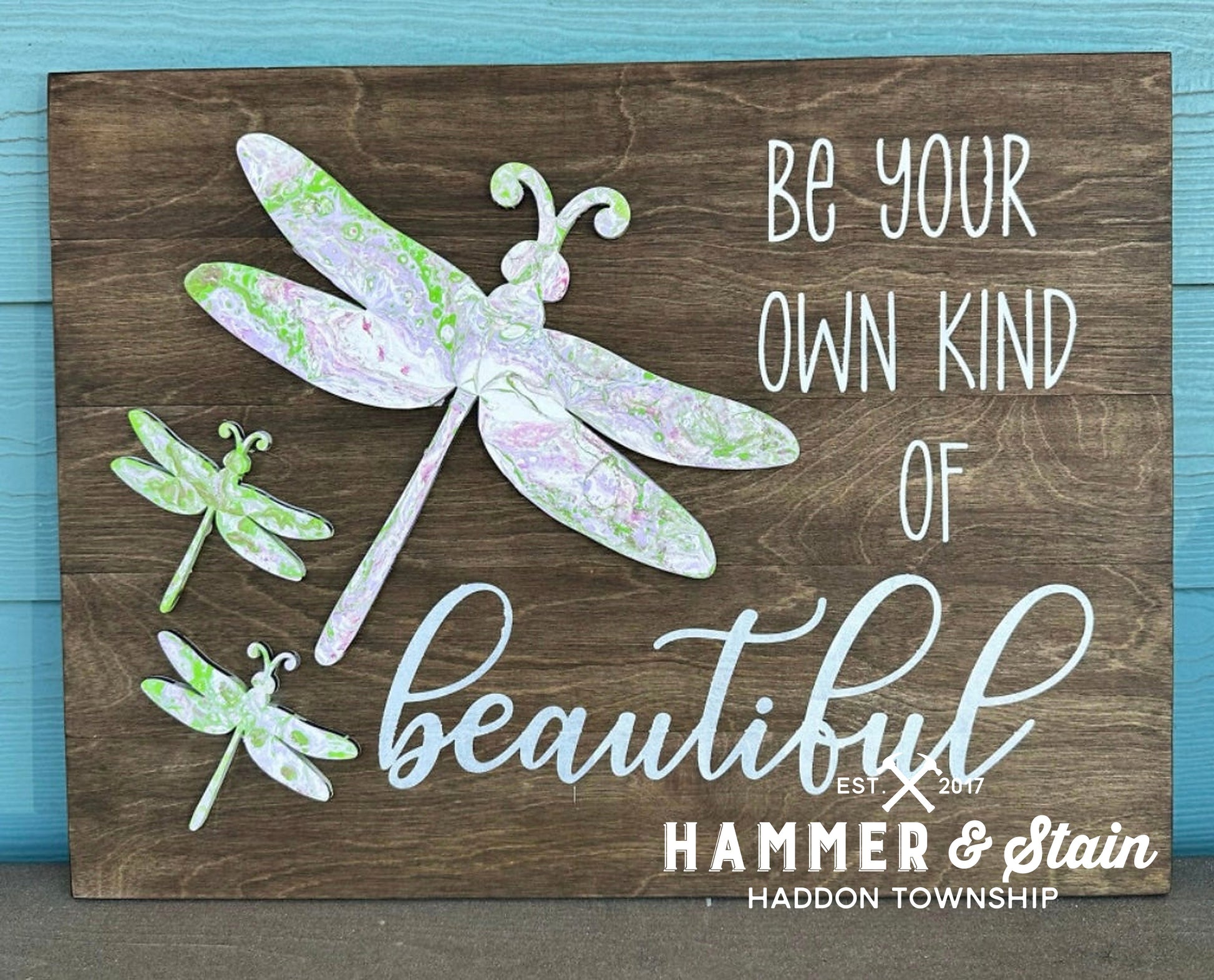 Paint Pour Dragonflies design